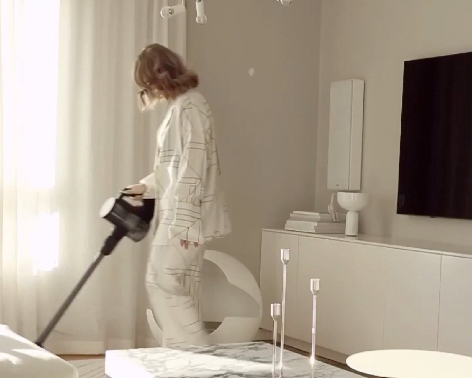 Innovac Aqua Plus - Best in test cordless vacuum cleaner with washer and mop