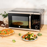 Microwave multioven 3-in-1 Mac-25s from the front with fries